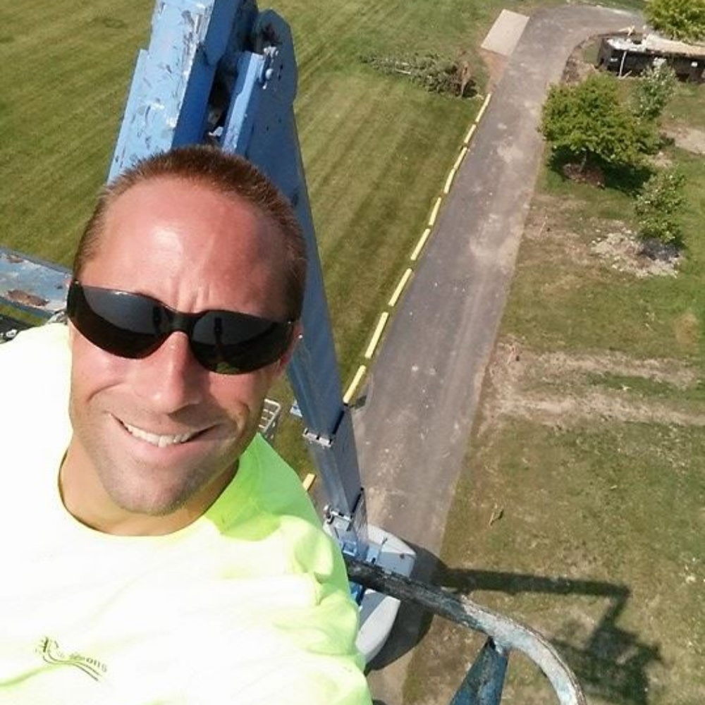 Meet your Posher, Chuck